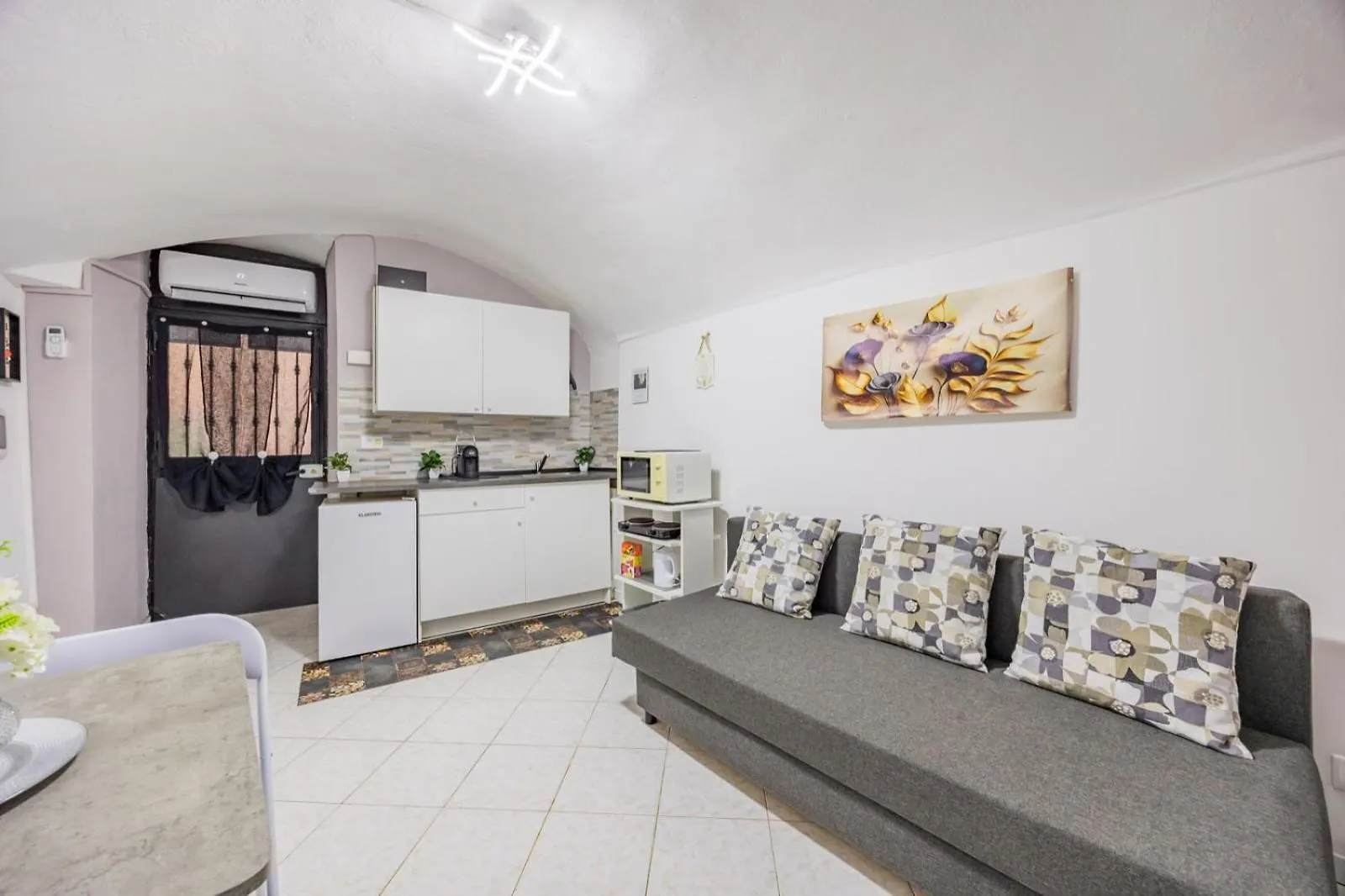 La Casa Nel Borgo- Cod. Citra 008055-Lt-2468 Apartment Sanremo